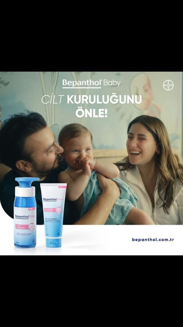 Hazal Kaya, bebeklerdeki cilt kuruluğuna çözüm sunan Bepanthol Baby ile ilgili bilgi verdi.