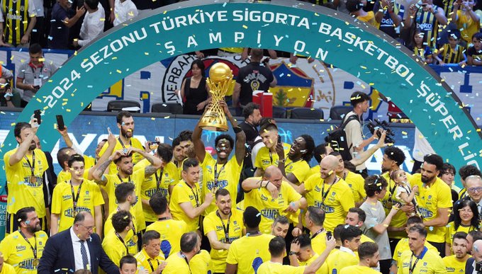 T.C. İçişleri Bakanı Ali Yerlikaya, Fenerbahçe Beko'nun Şampiyonluğunu Tebrik Etti