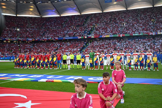 İçişleri Bakanı Ali Yerlikaya, A Milli Futbol Takımını Tebrik Etti