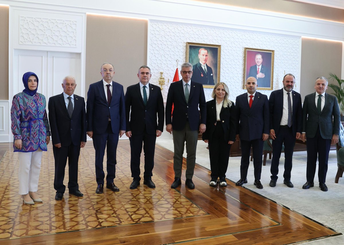 Sağlık Bakanı ile Eczacıların Sorunları Görüşüldü
