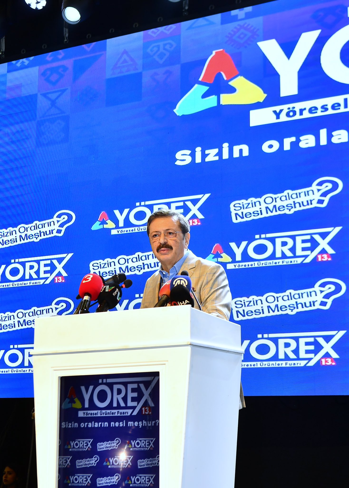 Antalya'da Yöresel Ürünler Fuarı Açıldı