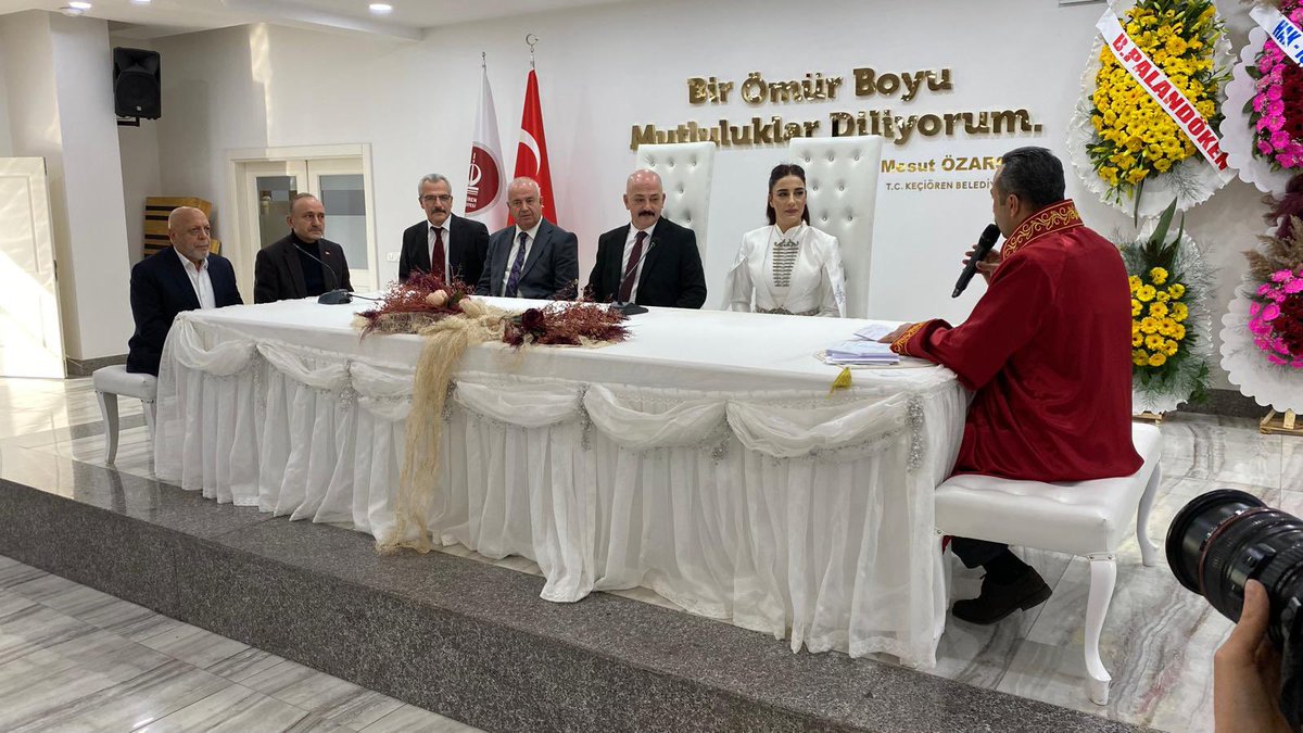 Hak İşçi Sendikaları Konfederasyonu Genel Başkanı Mahmut Arslan ve Genel Başkan Yardımcısı Devlet Sert, Nikah Törenine Katıldı