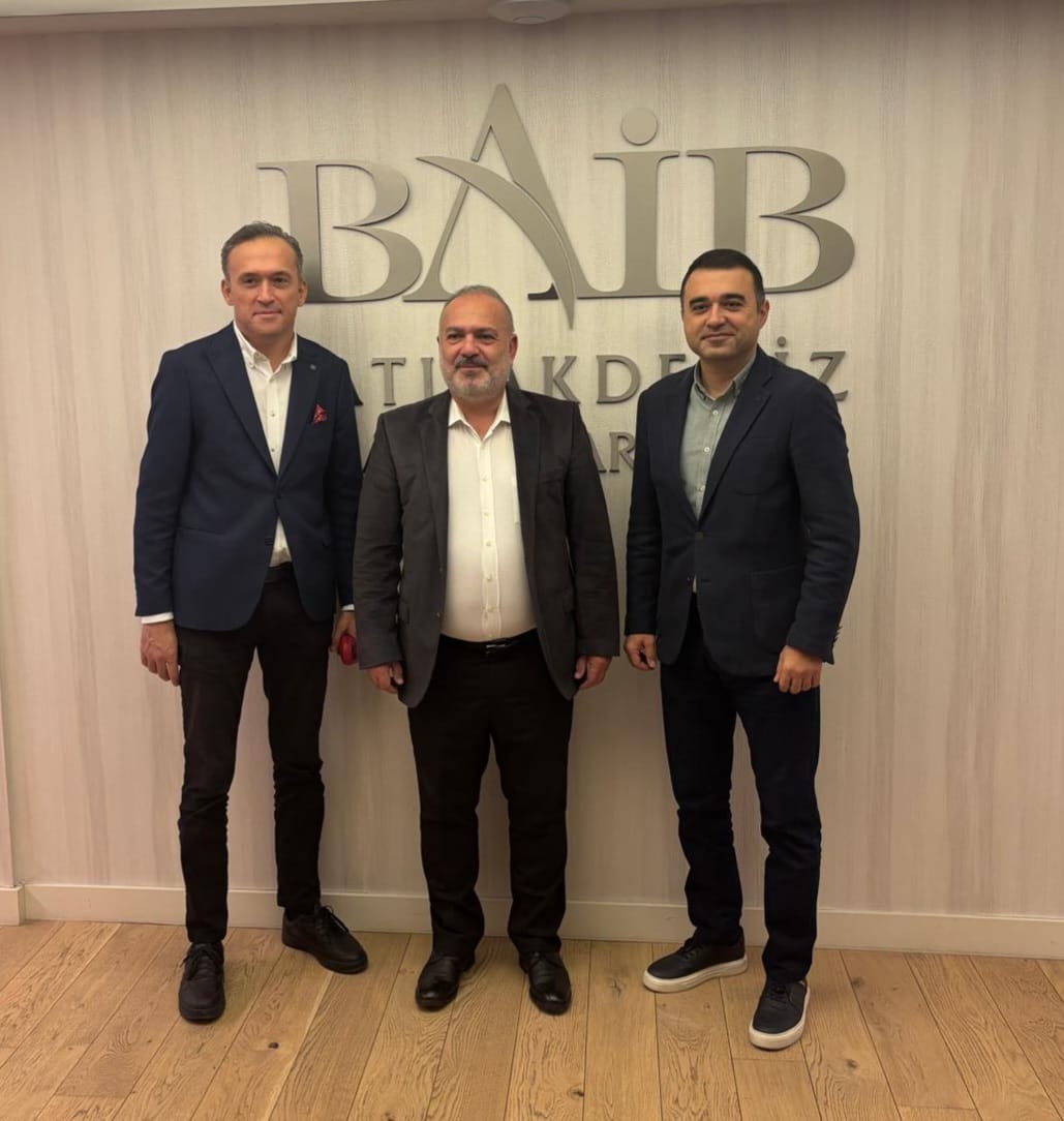 Akbank, Batı Akdeniz İhracatçılar Birliği'ni ziyaret etti