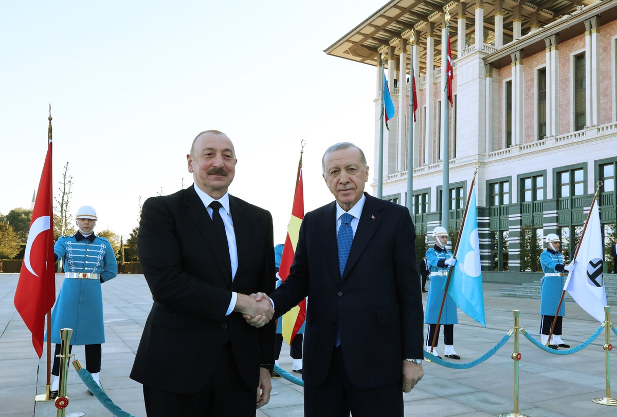 Erdoğan ve Aliyev: Kardeşlik İlişkileri Güçleniyor