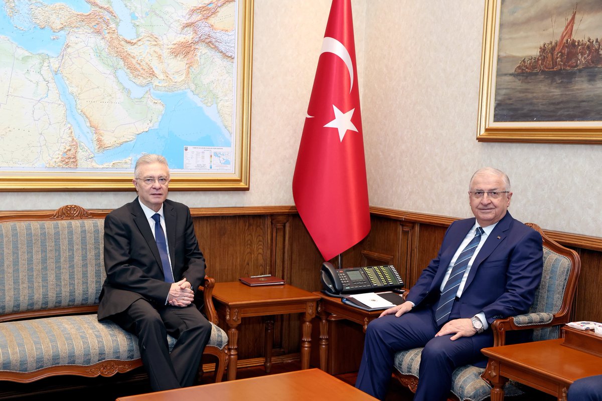 Milli Savunma Bakanı Yaşar Güler, Romanya'nın Savunma Danışmanını Kabul Etti