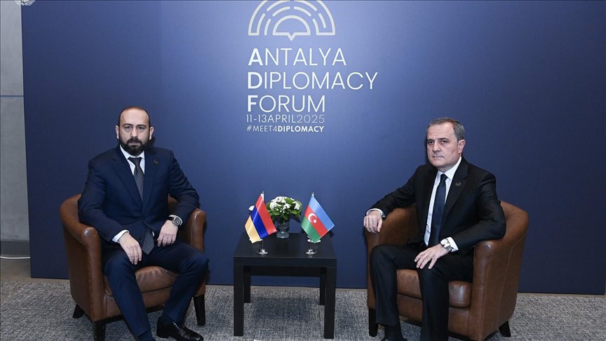 Azerbaycan, Ermenistan ve Türkiye Diplomasisi Antalya’da