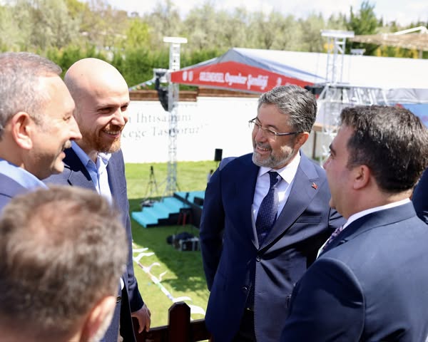 Deprem Bölgesinde Geleneksel Oyunlarla Umut Dağıtılıyor