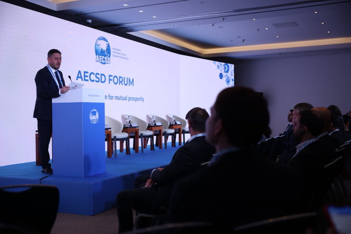 AECSD Forum, Sektör Profesyonellerini ve Akademisyenleri Bir Araya Getirdi