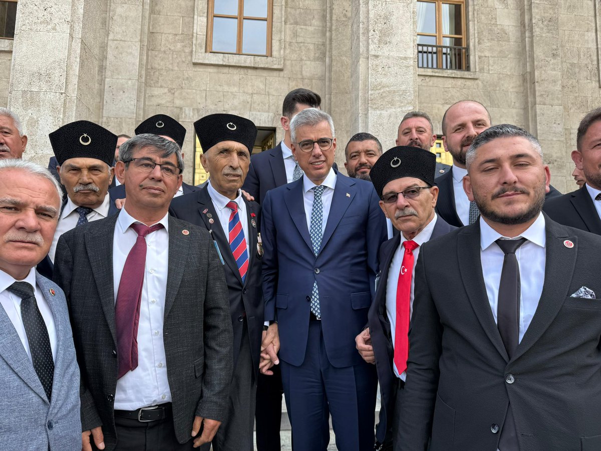 Sağlık Bakanı Memişoğlu, TBMM'de Gazilerle Buluştu