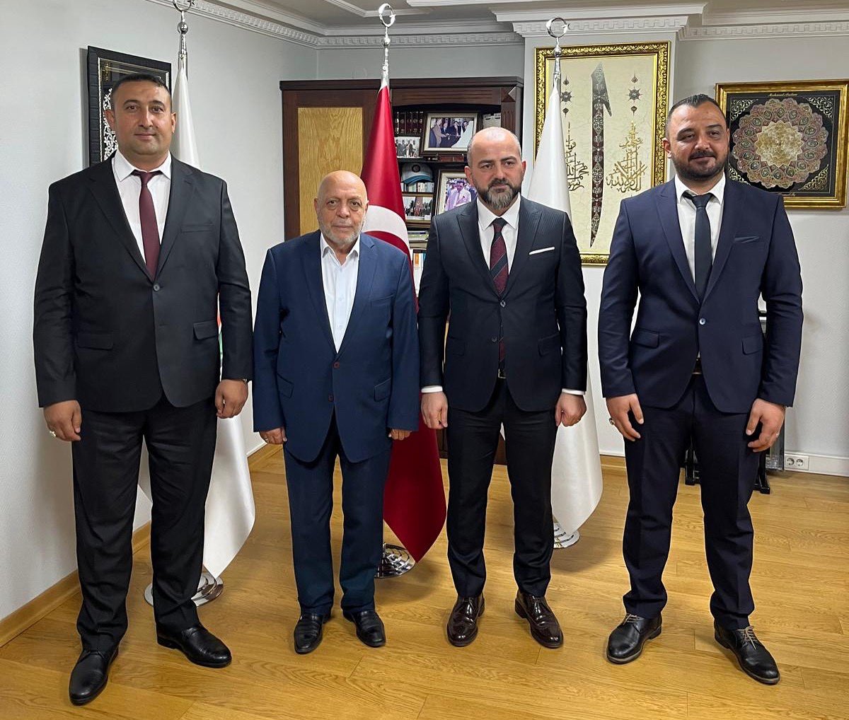 HAK-İŞ Genel Başkanı Arslan, Nevşehir Hizmet-İş Şube Yönetimiyle Buluştu