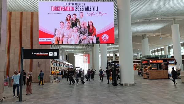 Aile ve Sosyal Hizmetler Bakanlığı, Aile Haftası'nda Farkındalık Kampanyası Başlattı