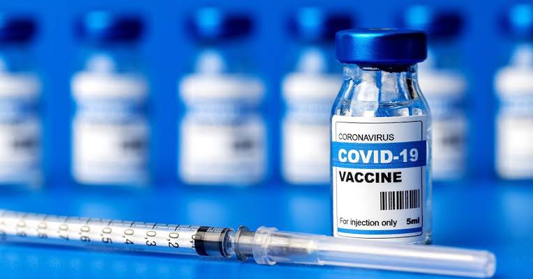 ABD FDA, Pfizer ve Moderna COVID-19 Aşıları İçin Kalp İltihabı Uyarısını Genişletiyor