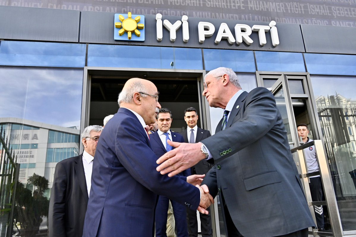 İyi Parti Genel Başkanı Dervişoğlu, Türk Ocakları Genel Başkanı Öz'ü Ağırladı