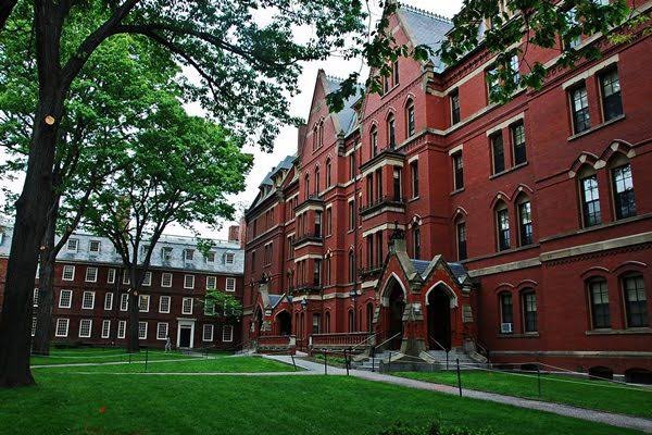 Trump Yönetimi Döneminde Harvard Üniversitesi'ne Yabancı Öğrenci Alımları Kısıtlandı