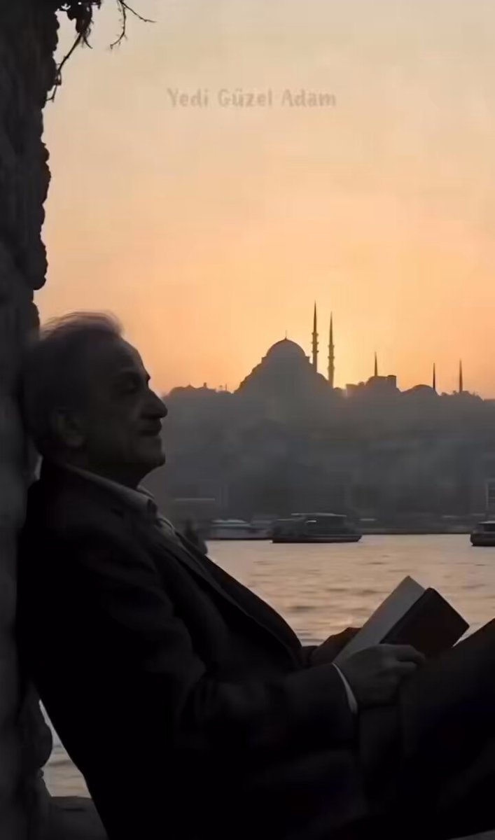 Necip Fazıl Kısakürek Vefatının Yıl Dönümünde Anıldı
