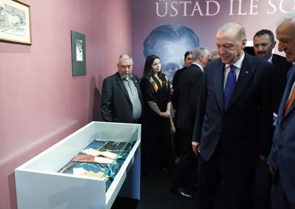 Cumhurbaşkanı Erdoğan, Necip Fazıl Kısakürek Sergisini Ziyaret Etti