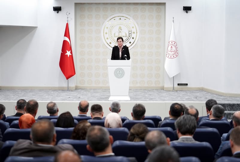 Kamu Görevlileri Etik Kurulu Başkanı Güngör, Maarif Söyleşileri'nde Deneyimlerini Paylaştı