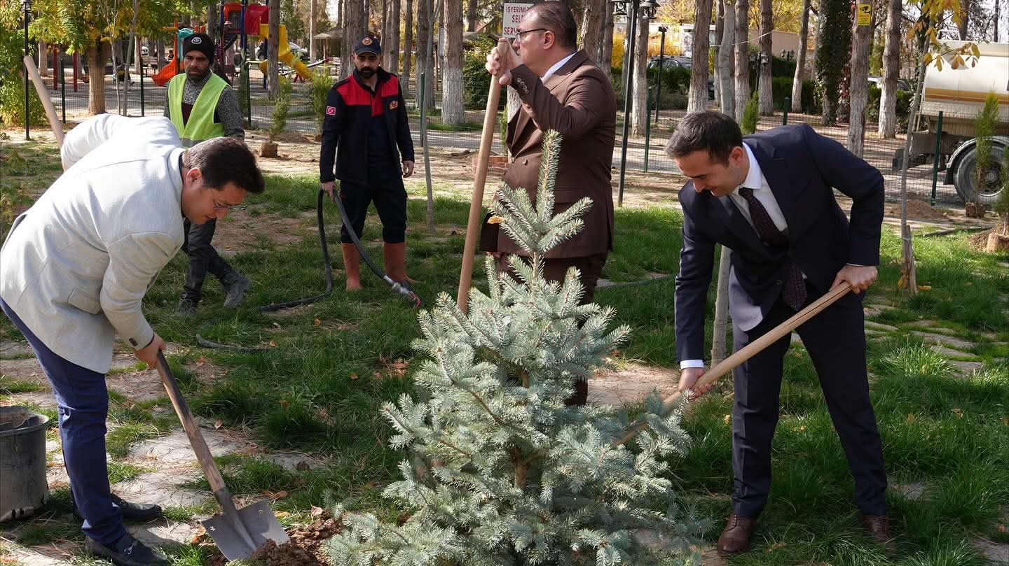 Milli Ağaçlandırma Gününde Doğa İçin El Ele